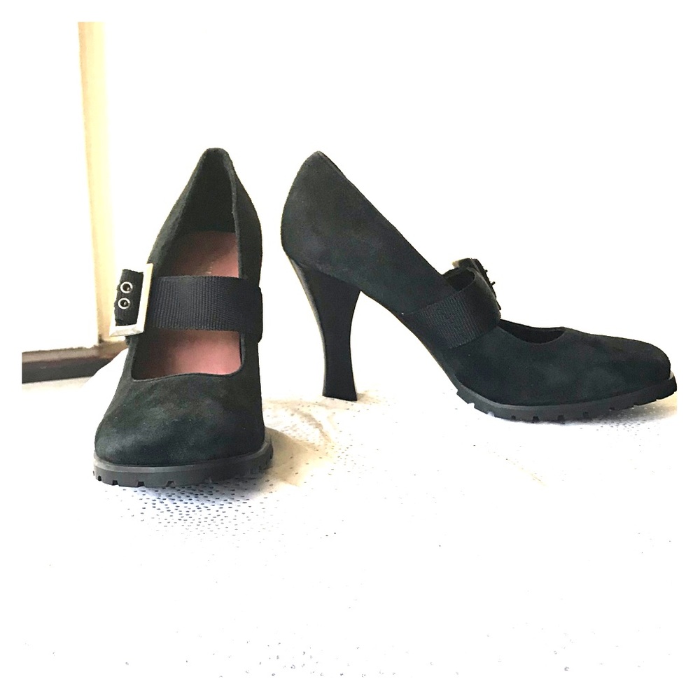 Colin Stuart Leather Pumps